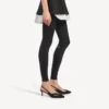 Balenciaga pour femme | Escarpins à bride arrière Manolo Blahnik en noir Balenciaga pour femme | Escarpins à bride arrière Manolo Blahnik en noir