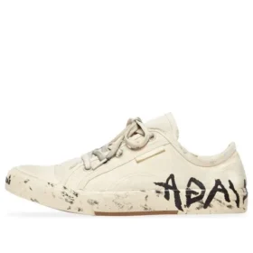 Baskets basses Paris « Coton blanc déchiré et caoutchouc blanc avec graffitis » 688757W3RR59010 Baskets basses Paris « Coton blanc déchiré et caoutchouc blanc avec graffitis » 688757W3RR59010