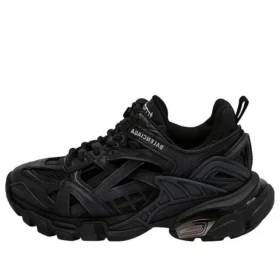 Baskets Track.2 « Black » 568615W2MA11000