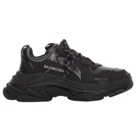 Baskets Triple S « Allover Logo – Noir » 536737W2FA21081