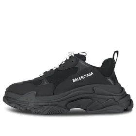 Baskets Triple S « Noir » 2020 534217W2CA11000