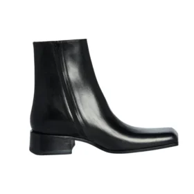Bottes à bout carré « Cuir noir » 678108WBC301000