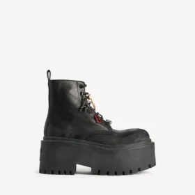 Bottines à plateforme Strike pour femme avec breloques, en noir/multicolore