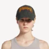 Casquette « Sacra Cœur » Balenciaga pour femme, noire Casquette « Sacra Cœur » Balenciaga pour femme, noire