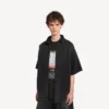 Chemise hybride en Denim « The Door » à manches courtes pour homme, couleur noire Chemise hybride en Denim « The Door » à manches courtes pour homme, couleur noire