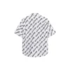 Chemise à manches courtes avec motifs griffonnés sur toute la surface « Blanc Noir » 681702TLLJ49040