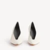 Escarpins « Duchesse » pour femme, couleur blanc neige Escarpins « Duchesse » pour femme, couleur blanc neige