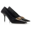 Escarpins en cuir effet Crocs « Square Knife BB » « Noir » 734238WBE711000
