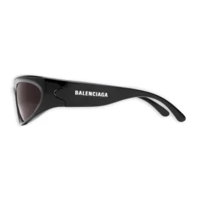 Lunettes de soleil Swift Oval « Black » 658745T00071000