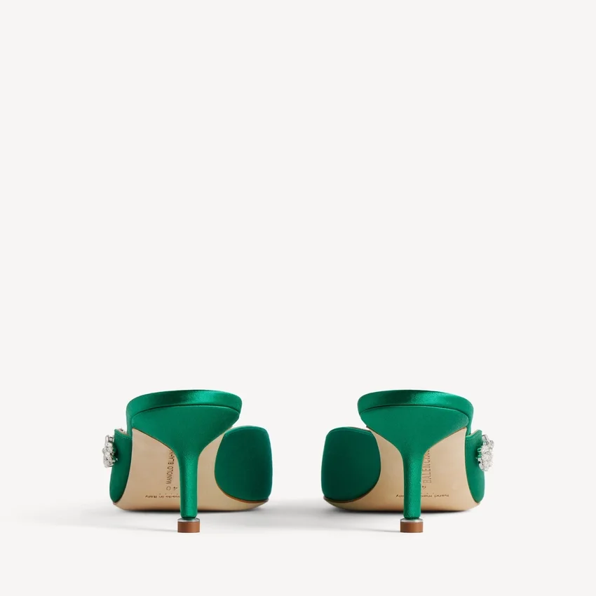 Mules Balenciaga | Manolo Blahnik pour femme, couleur « grass » Mules Balenciaga | Manolo Blahnik pour femme, couleur « grass »