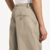 Pantalon chino pour homme, couleur beige Pantalon chino pour homme, couleur beige