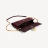 Pochette pour femme en forme d’Hourglass avec chaîne, couleur bordeaux foncé Pochette pour femme en forme d’Hourglass avec chaîne, couleur bordeaux foncé