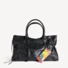 Porte-clés/breloque pour homme en forme de pochette à snacks, couleur rouge Porte-clés/breloque pour homme en forme de pochette à snacks, couleur rouge