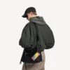 Porte-clés/breloque pour homme en forme de pochette à snacks, couleur rouge Porte-clés/breloque pour homme en forme de pochette à snacks, couleur rouge