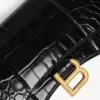 Portefeuille pour femme en forme d’Hourglass avec chaîne, noir Portefeuille pour femme en forme d’Hourglass avec chaîne, noir