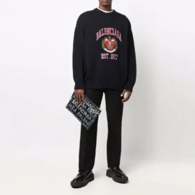 Pull à col rond avec logo « College » Est. 1917 « Noir » 675267T32171000 Pull à col rond avec logo « College » Est. 1917 « Noir » 675267T32171000