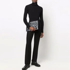 Pull à col roulé ajusté « Black » 682003T51751000