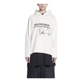 Pull-over Balenciaga x RuPaul Crossover FW21 pour homme, imprimé alphabétique, blanc crème 670946TLV569057