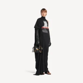 Robe longue drapée « The Door » pour femme, en noir