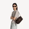 Sac à bandoulière Le 7 pour femme, taille moyenne, couleur moka Sac à bandoulière Le 7 pour femme, taille moyenne, couleur moka