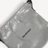 Sac cabas pour homme, pochette à bandoulière moyenne, couleur gris Balenciaga Sac cabas pour homme, pochette à bandoulière moyenne, couleur gris Balenciaga