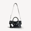 Sac de ville pour femme, petit modèle à clous géants et strass, noir Sac de ville pour femme, petit modèle à clous géants et strass, noir