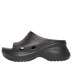 Sandales de piscine Balenciaga x Crocs « Black » 677389W1S8E1000