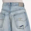 Short en denim « stay press » pour homme, bleu clair délavé Short en denim « stay press » pour homme, bleu clair délavé