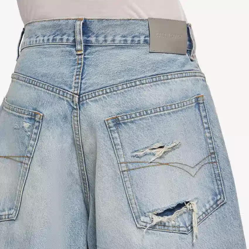 Short en denim « stay press » pour homme, bleu clair délavé Short en denim « stay press » pour homme, bleu clair délavé