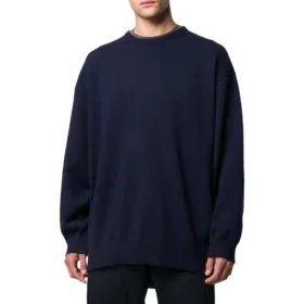 Sweat-shirt en maille de cachemire à col rond et logo dans le dos « Navy » 583111T40924140 Sweat-shirt en maille de cachemire à col rond et logo dans le dos « Navy » 583111T40924140