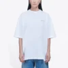 T-shirt blanc à manches courtes ample avec petit logo alphabétique 556104TYK289000
