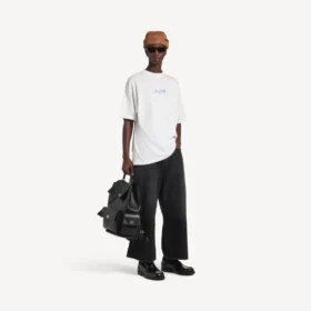 T-shirt homme blanc à coupe moyenne avec illustration stylisée