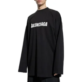 T-shirt à manches longues oversize « Black » 681046TNVL11070 T-shirt à manches longues oversize « Black » 681046TNVL11070