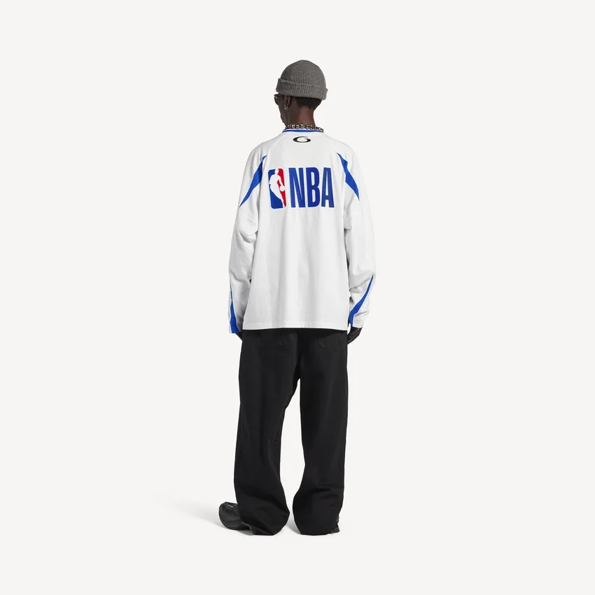 T-shirt à manches longues oversize pour homme Balenciaga | Collaboration NBA, blanc/multicolore
