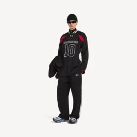 T-shirt à manches longues oversize pour homme Balenciaga | Collaboration NBA, noir/multicolore T-shirt à manches longues oversize pour homme Balenciaga | Collaboration NBA, noir/multicolore