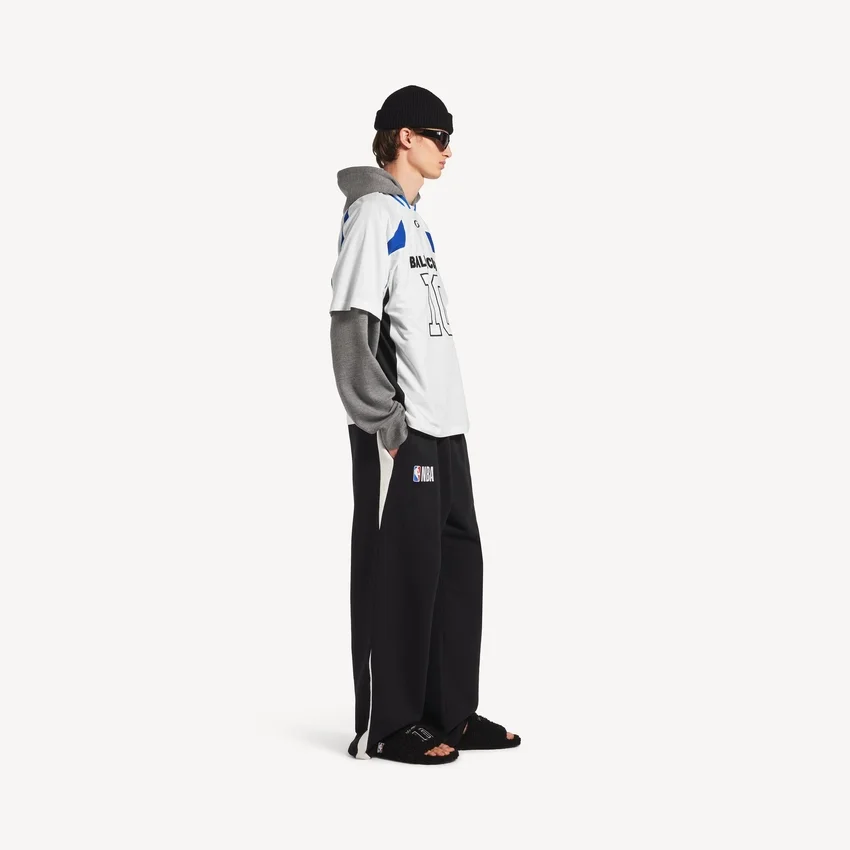 T-shirt oversize pour homme Balenciaga | Collaboration NBA, blanc/multicolore T-shirt oversize pour homme Balenciaga | Collaboration NBA, blanc/multicolore