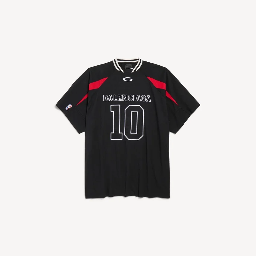 T-shirt oversize pour homme Balenciaga | Collaboration NBA, noir/multicolore T-shirt oversize pour homme Balenciaga | Collaboration NBA, noir/multicolore