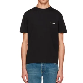 T-shirt unisexe à col rond et manches courtes avec petit logo, noir 556151TYK281000 T-shirt unisexe à col rond et manches courtes avec petit logo, noir 556151TYK281000