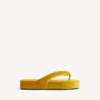 Tongs Jet Lag pour femme, couleur moutarde Tongs Jet Lag pour femme, couleur moutarde