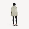 Trench-coat femme à double boutonnage, couleur beige clair Trench-coat femme à double boutonnage, couleur beige clair