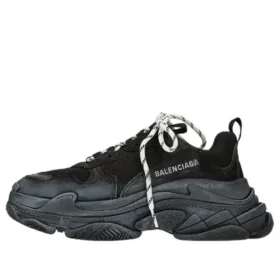 Triple S « Black » 531388W09OM1000