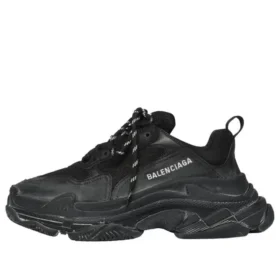 Triple S « Distressed Black » 531388W09O11000