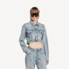 Veste courte cintrée pour femme, bleu clair délavé Veste courte cintrée pour femme, bleu clair délavé