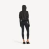 Veste courte techwear pour femme, noire Veste courte techwear pour femme, noire