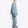 Veste en Denim avec logo script sur toute la surface « Light Blue White » 681690TJW904200