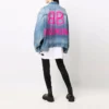 Veste en denim BB Sprayed, coupe large « Electric Blue Fuchsia » 678354TCW030406